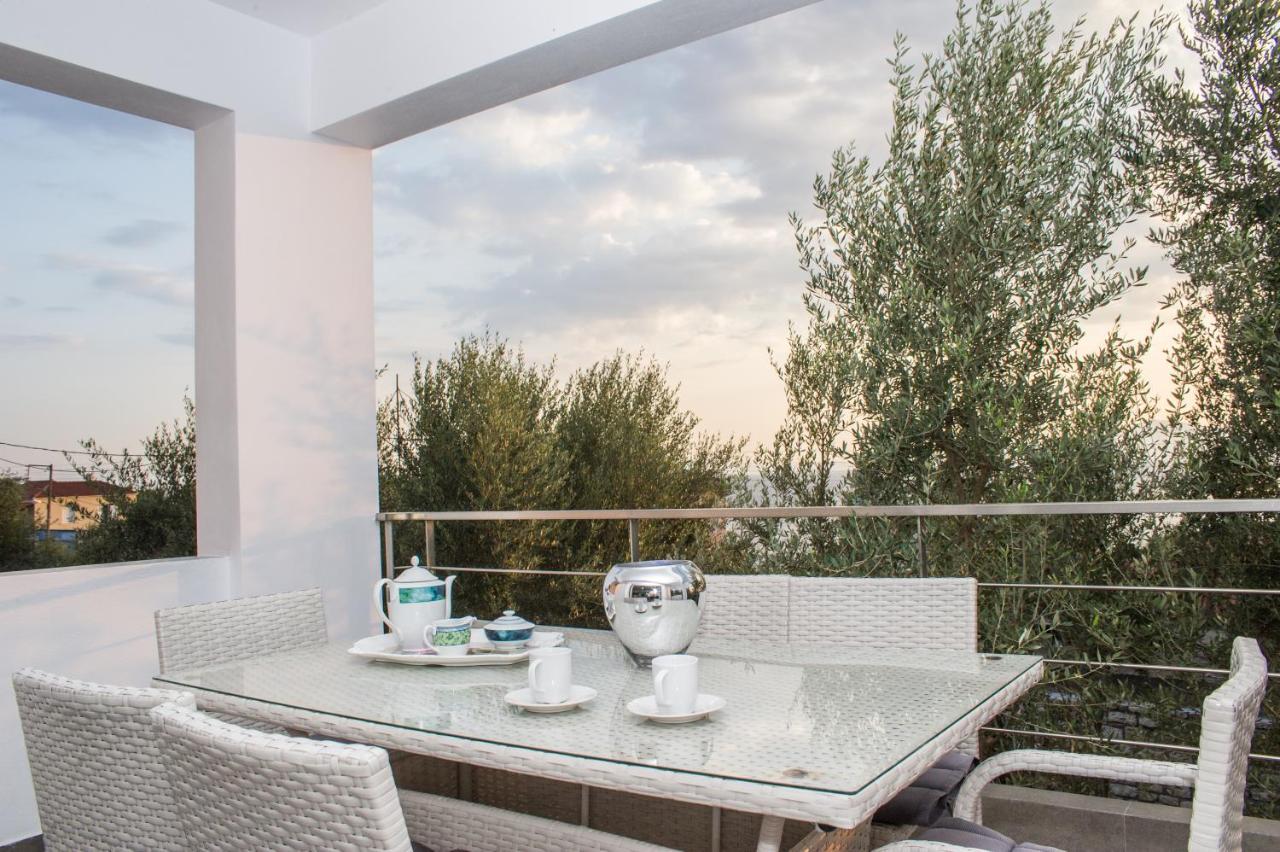Nina'S Villa, Cosy Seaview Retreat Верга Каламата Екстериор снимка